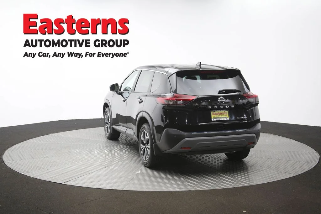 Used 2023 Black Nissan SV image 65