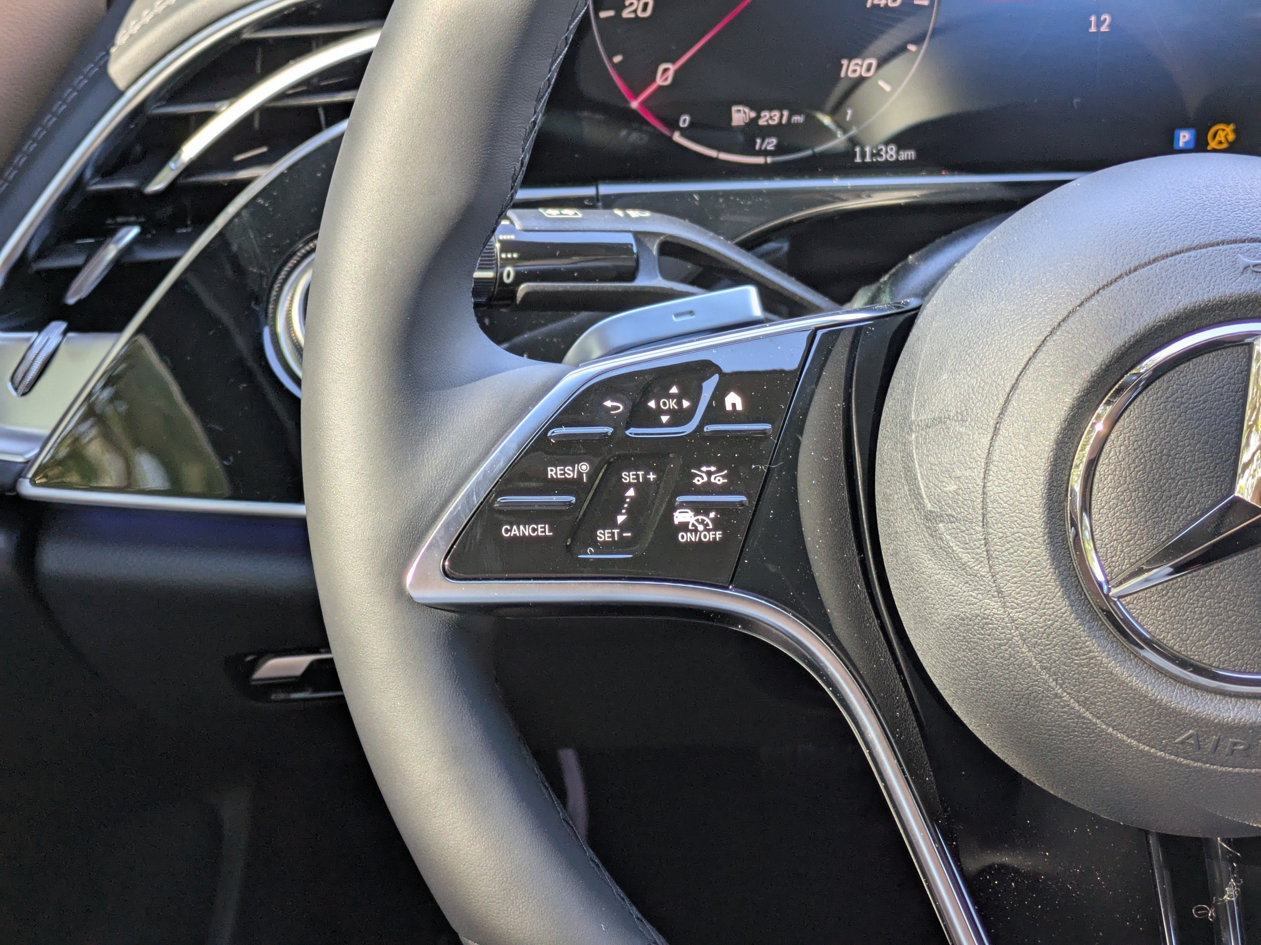2026 Mercedes-Benz E-Class E350 - Photo 17