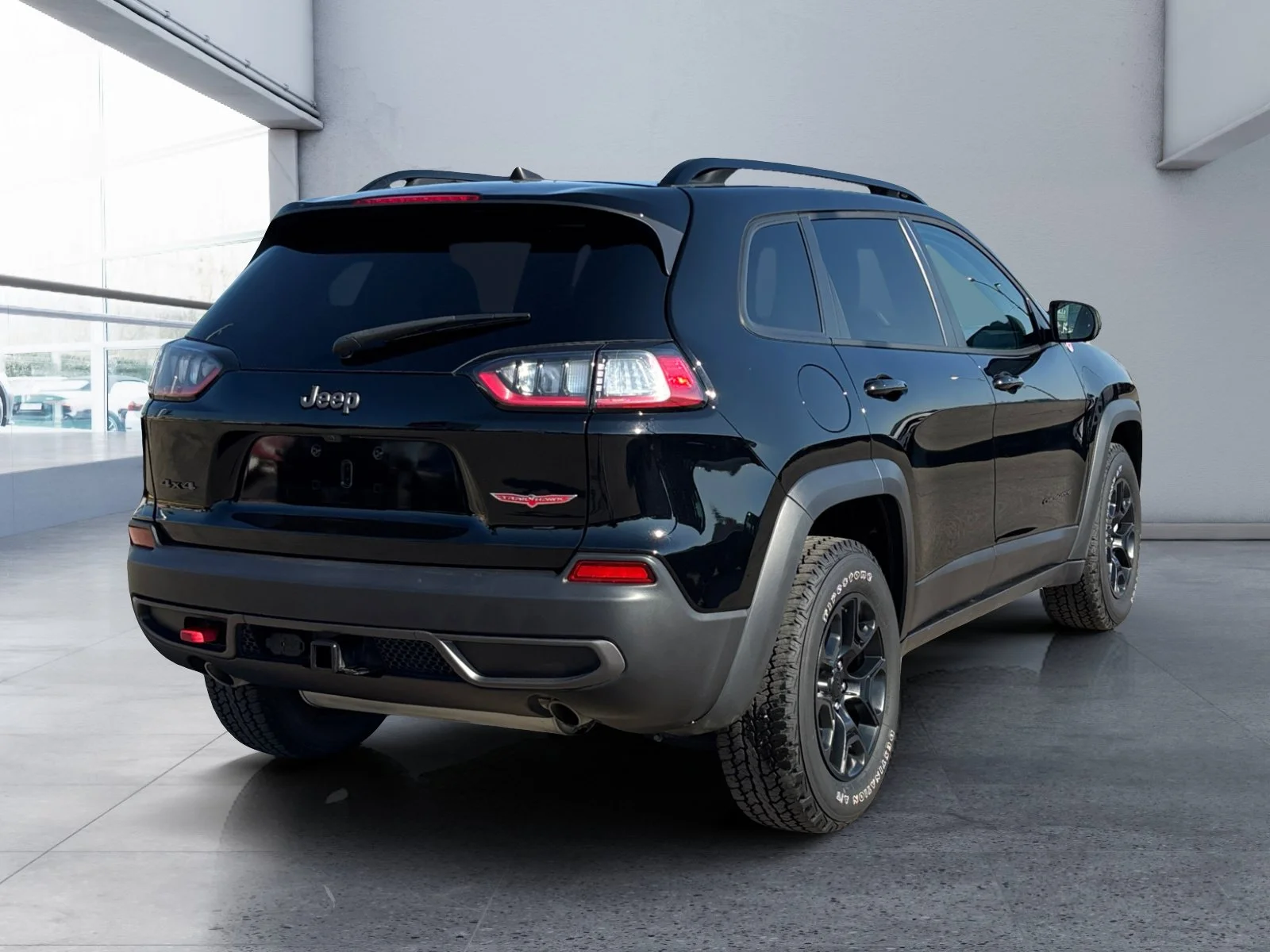 Certified Used 2022 Black Jeep Trailhawk Elite image 5