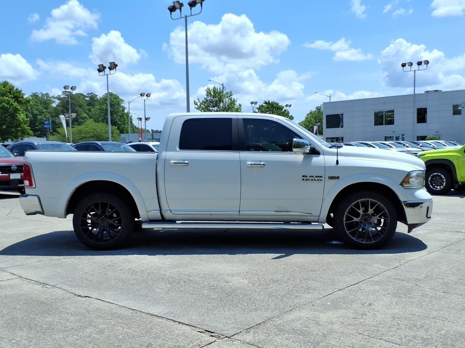 Used 2017 Bright White Clearcoat Ram Limited image 7