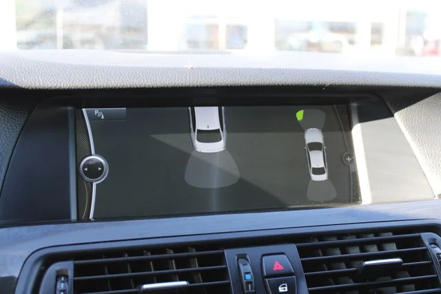 Used 2012 Silver BMW 528i xDrive image 26