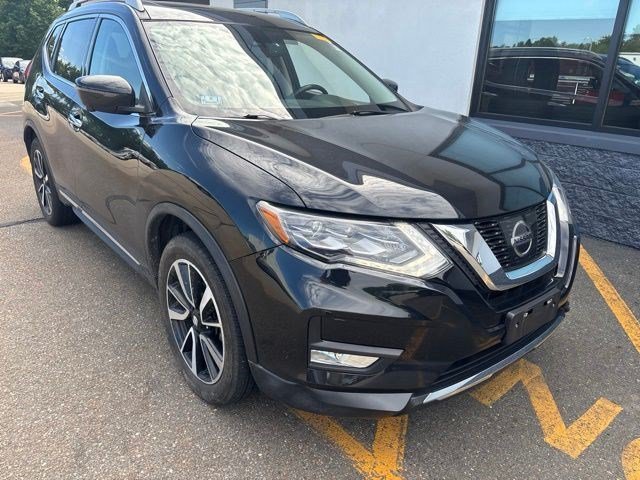 Certified Used 2017 Magnetic Black Nissan SL image 1