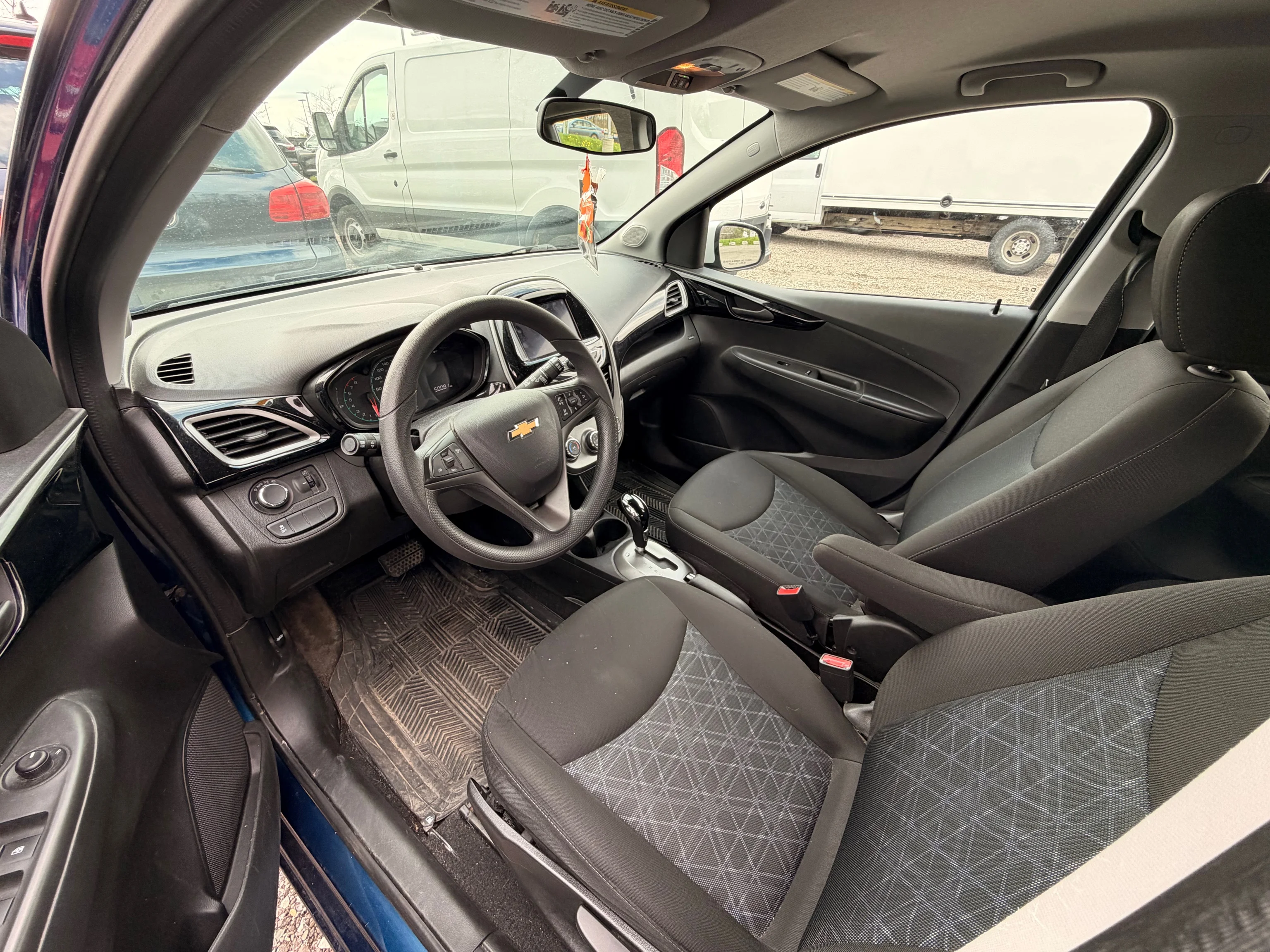 Used 2022  Chevrolet 1LT CVT image 5