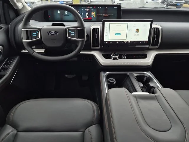 2025 Ford Expedition Active - Photo 17