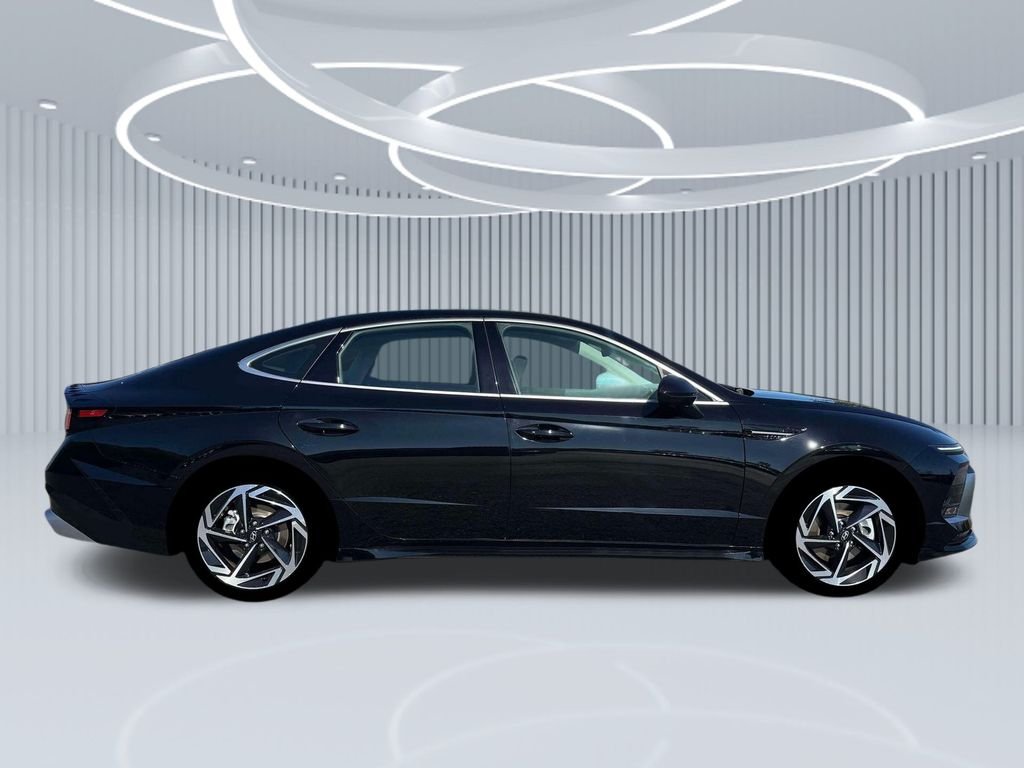 New 2026 Black Hyundai SEL Sport image 28