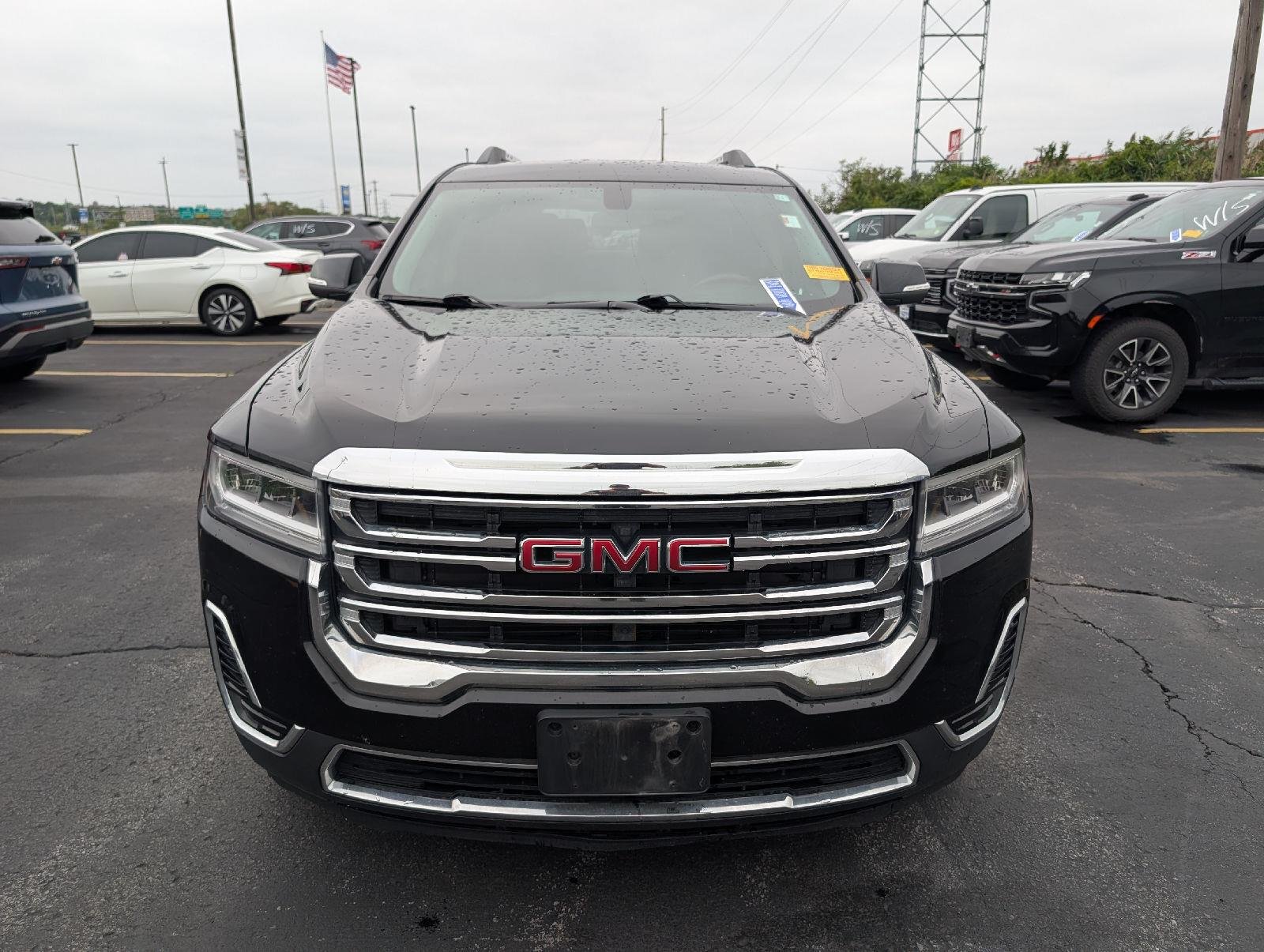 Used 2020 Ebony Twilight Metallic GMC SLE image 2