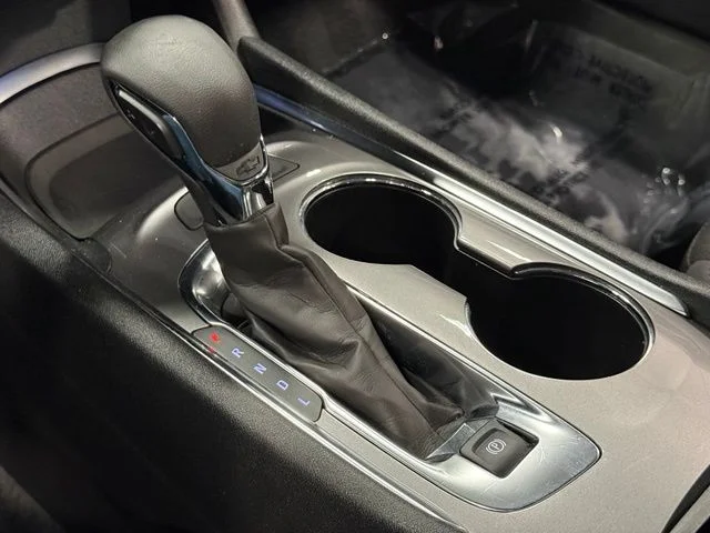 Used 2025 Gray Chevrolet LT image 31