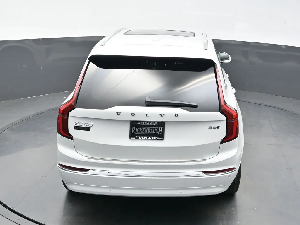 Used 2026 Crystal White Volvo Plus image 35