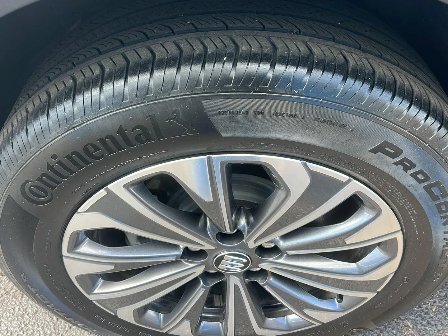 Used 2025 Moonstone Gray Metallic Buick Preferred image 32