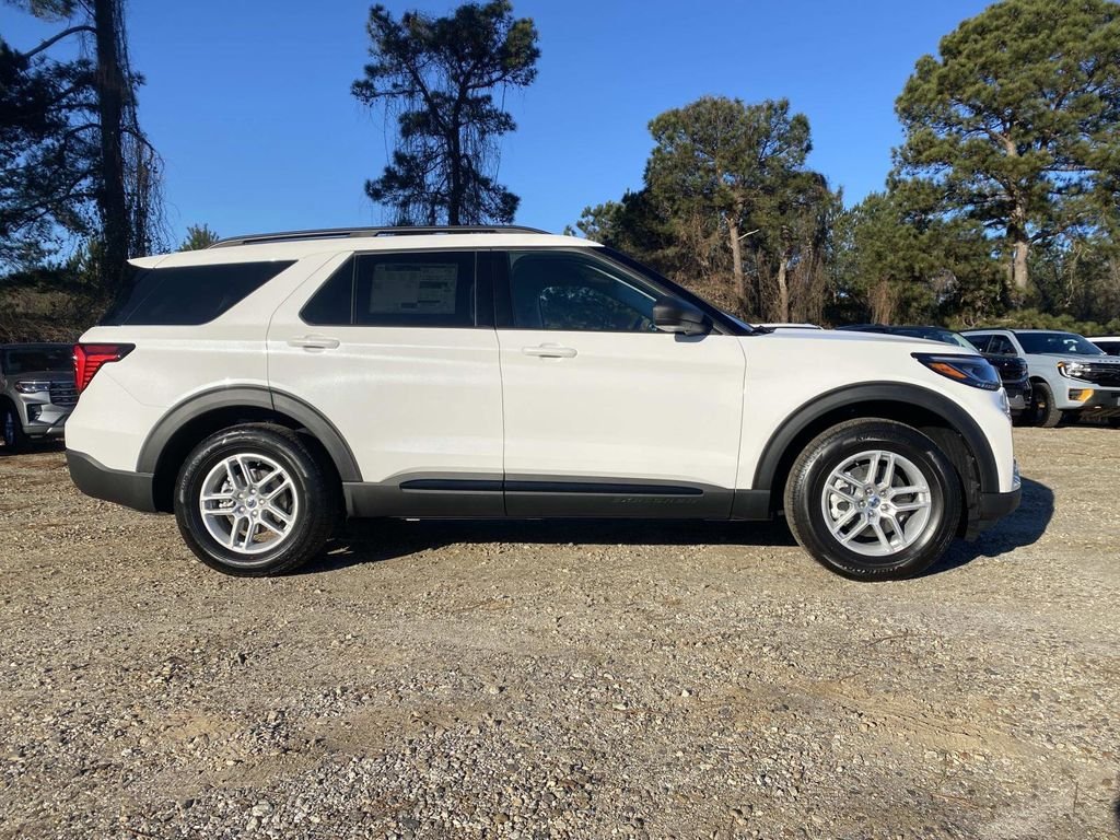 New 2026 Star White Metallic Tri-Coat Ford Active image 2