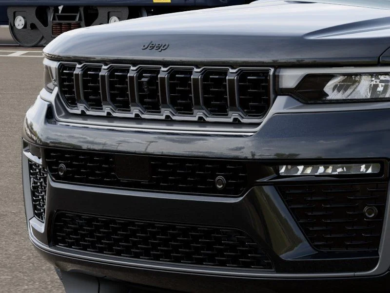 New 2026 Diamond Black Crystal Pearl-Coat Exterior Paint Jeep Summit image 13