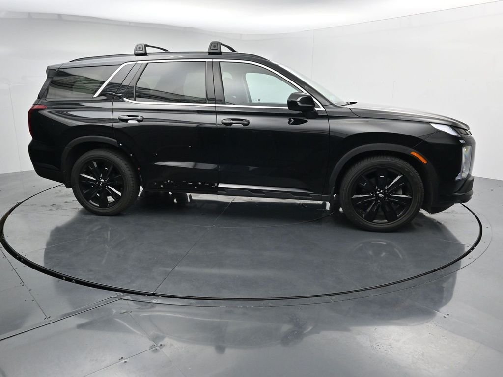 Used 2023 Black Hyundai XRT image 9