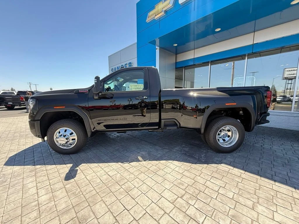 New 2026 Onyx Black GMC SLE DRW image 7