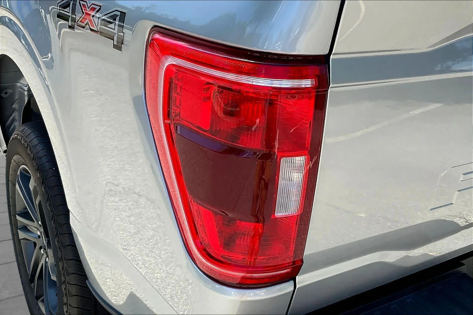 Used 2023 Iconic Silver Metallic Ford XLT image 55