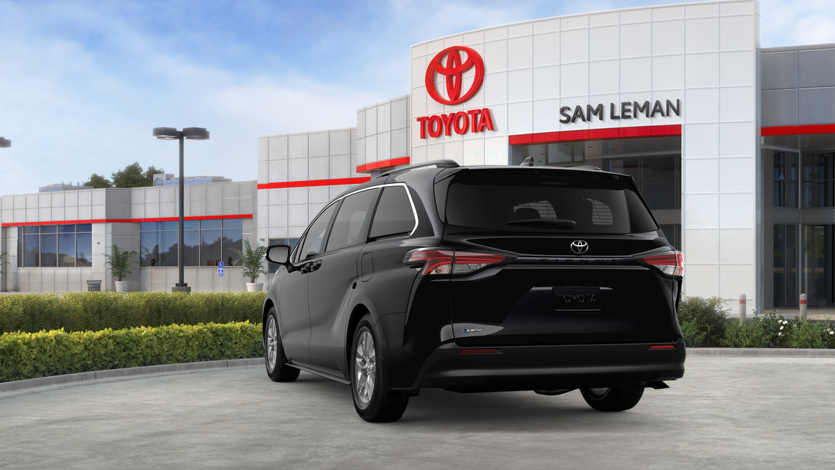New 2026 Midnight Black Metallic Toyota LE image 20