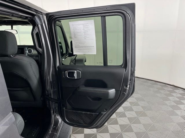 Used 2021 Gray Jeep Unlimited Sahara image 40