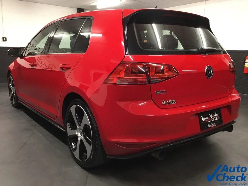 Used 2015 Red Volkswagen 2.0T SE image 8