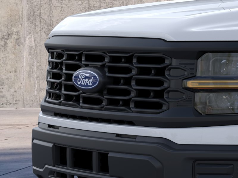 New 2026 Oxford White Ford XL image 17