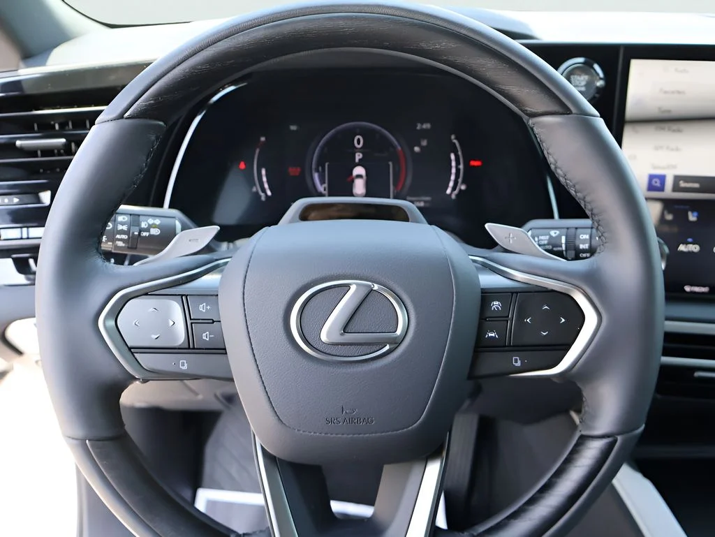 Used 2024 White Pearl Lexus 350 Premium Plus image 30