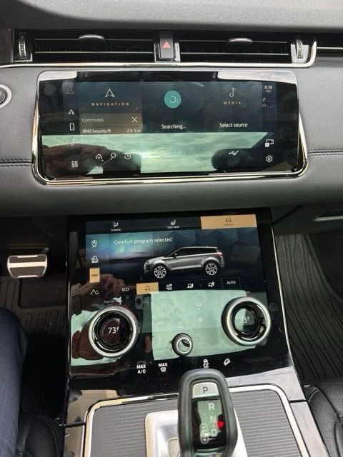 Certified Used 2021 Fuji White Land Rover Dynamic image 8
