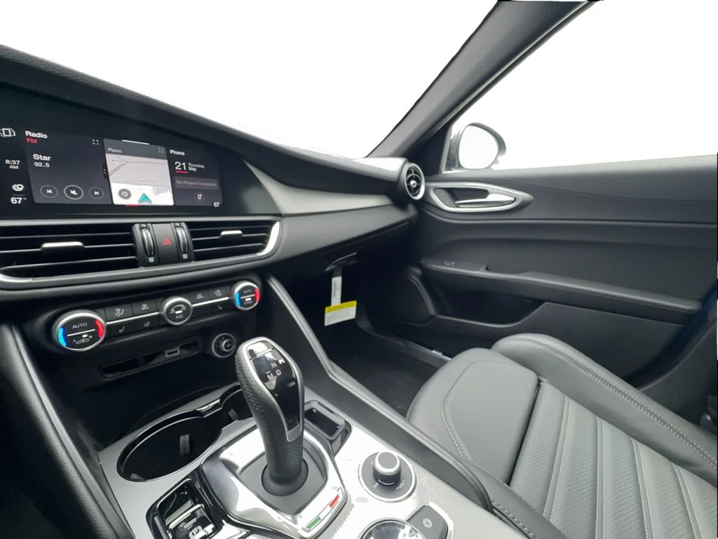 New 2026 Blue Alfa Romeo Base image 40