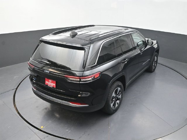 Used 2024 Black Jeep 4xe image 29