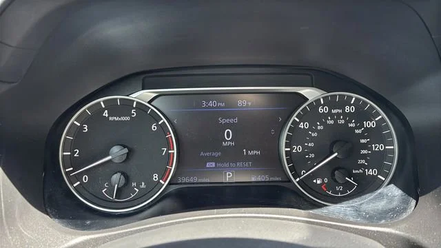 Used 2025 Gray Nissan SV image 12