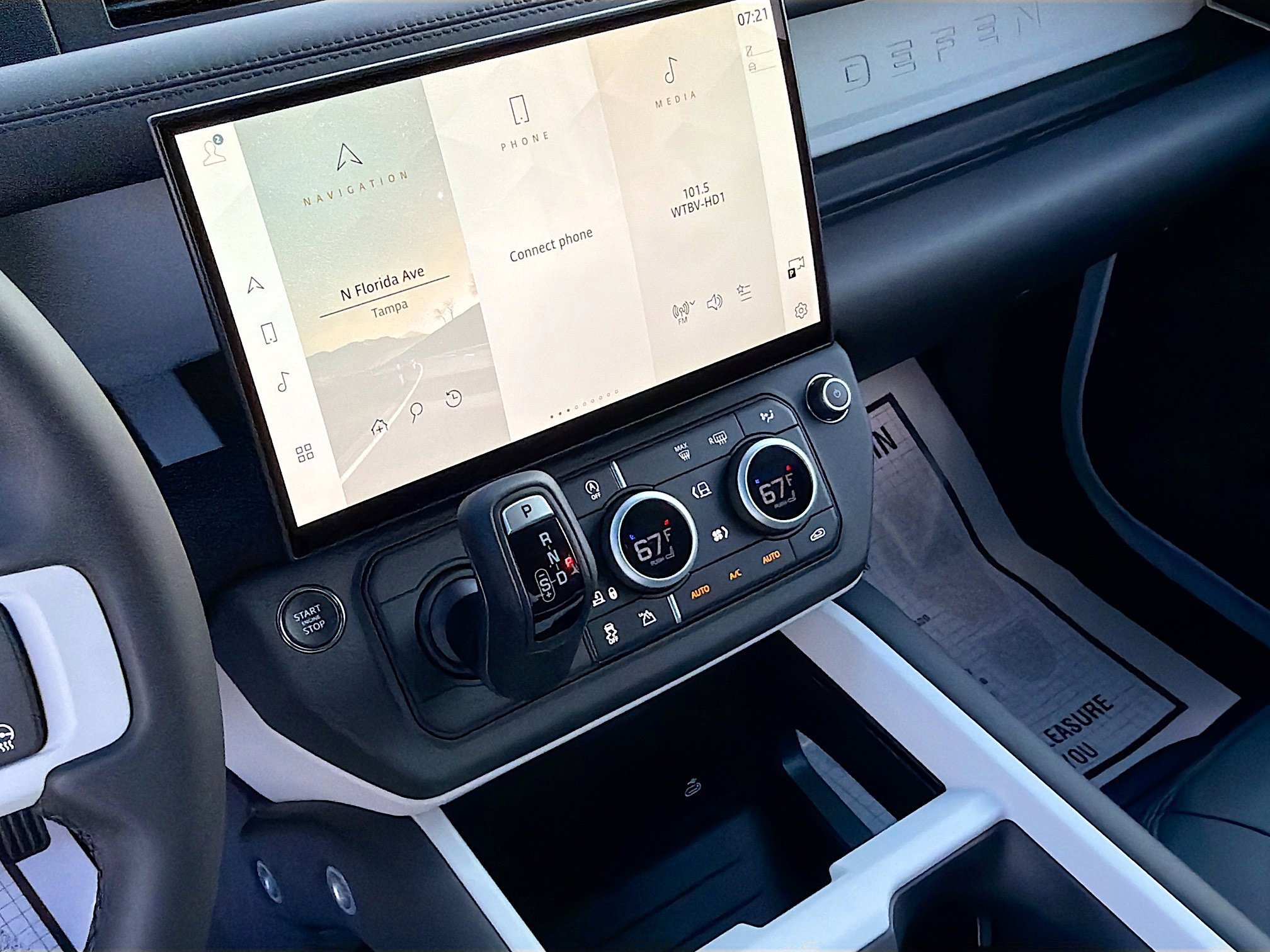 New 2026 Fuji White Land Rover X-Dynamic SE image 27