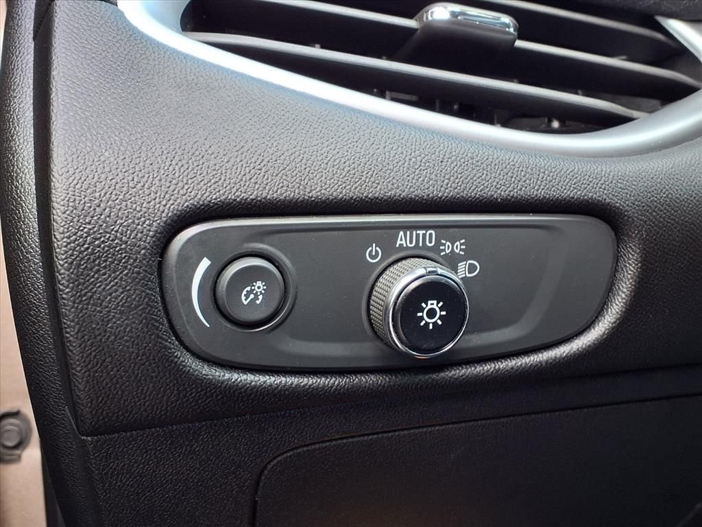 Used 2023 Gray Chevrolet LT image 23