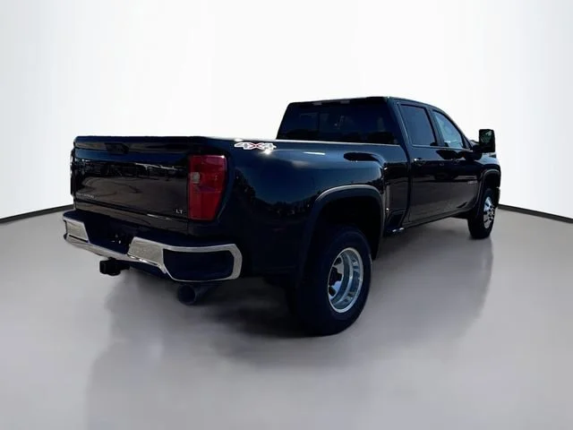 2026 Chevrolet Silverado 3500 HD LT - Photo 10