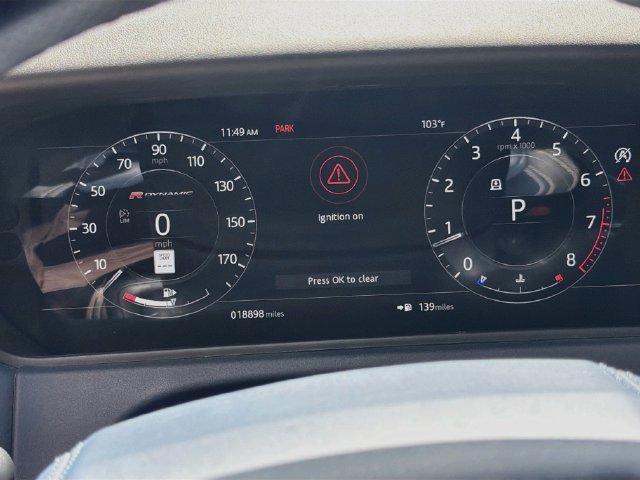 Used 2019 Silicon Silver Premium Metallic Land Rover R-Dynamic HSE image 11