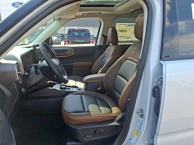 New 2026 Space White Metallic Ford Outer Banks® image 9
