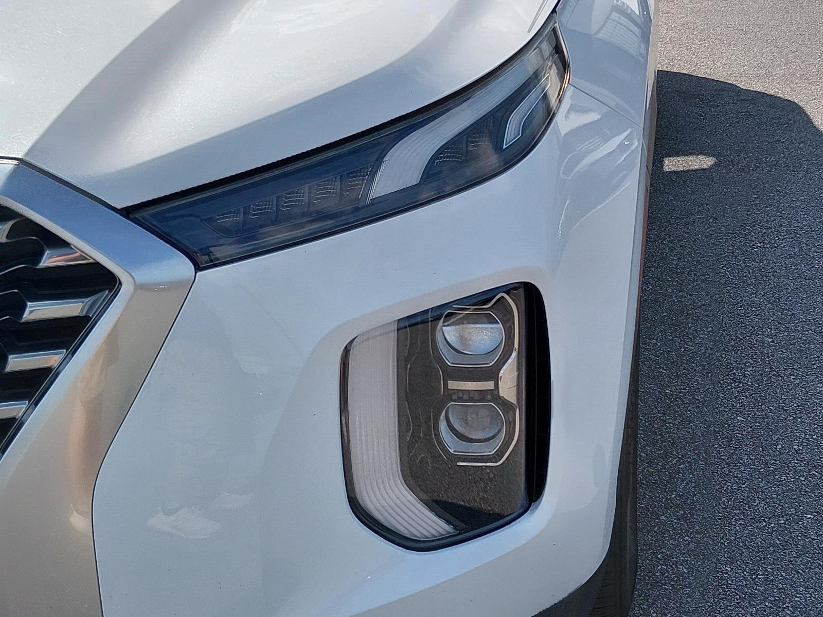 Used 2020 Hyper White Hyundai SEL image 10