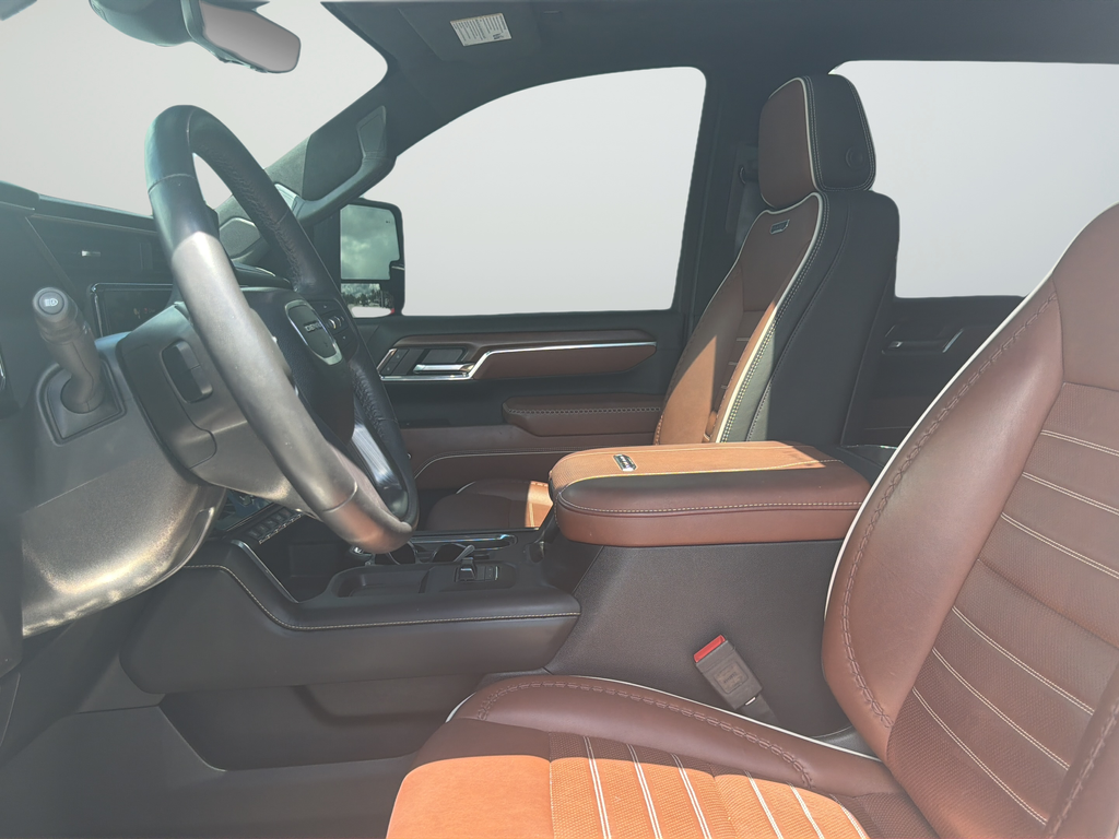 Used 2024 White GMC Denali Ultimate image 17