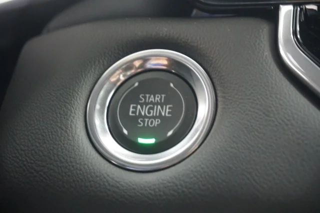 New 2026 Onyx Black GMC Elevation image 28