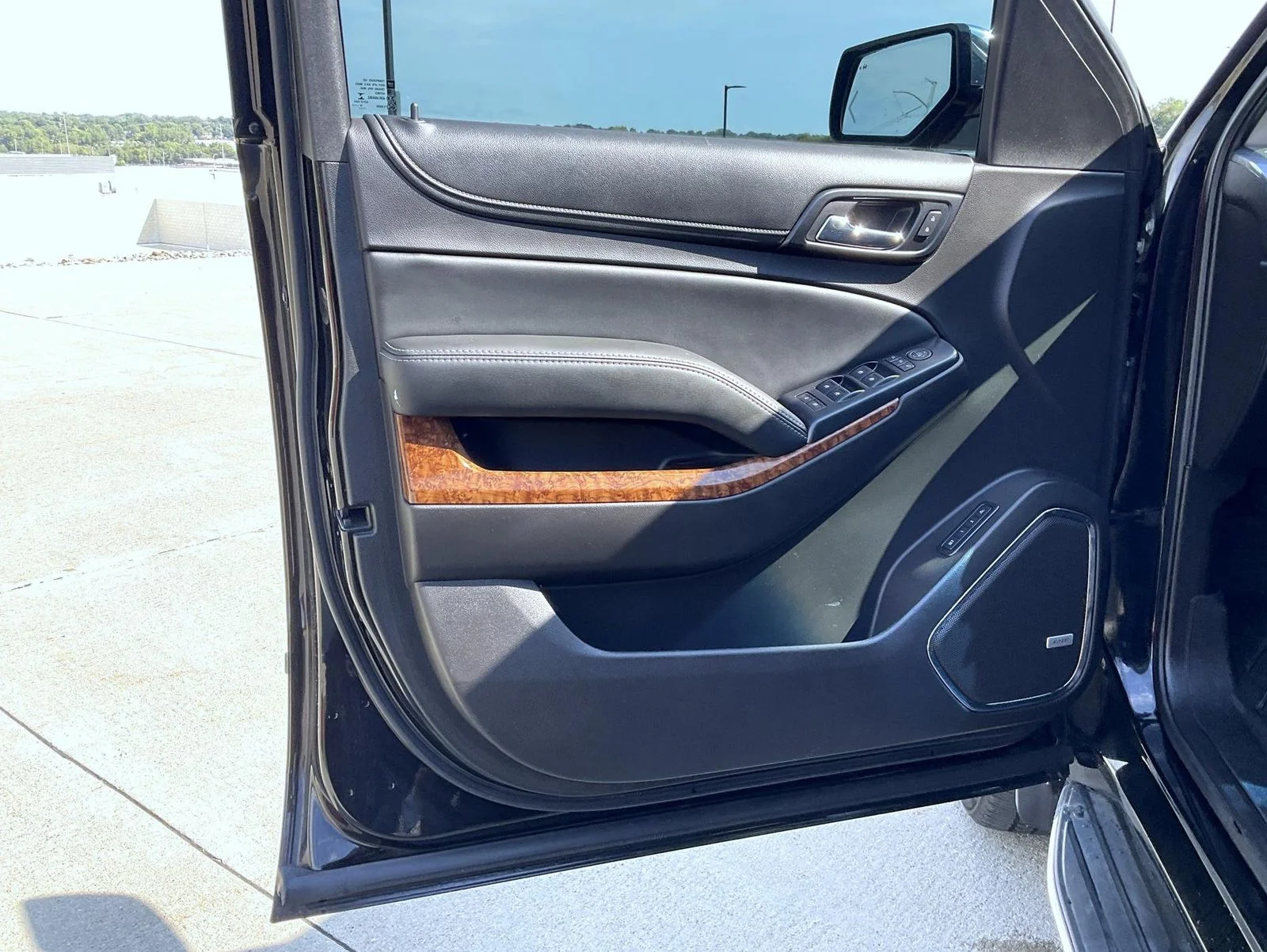 Used 2017 Black Chevrolet Premier image 10