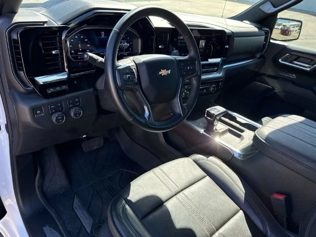 Used 2024 Beige Chevrolet High Country image 39