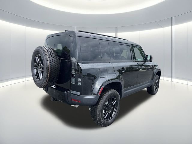 New 2026 Santorini Black Land Rover S image 6