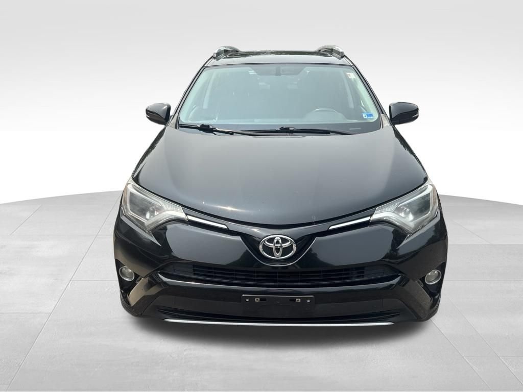 Used 2016 Black Toyota XLE image 4