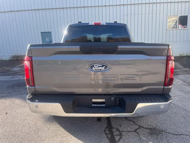 Used 2025  Ford XLT image 6