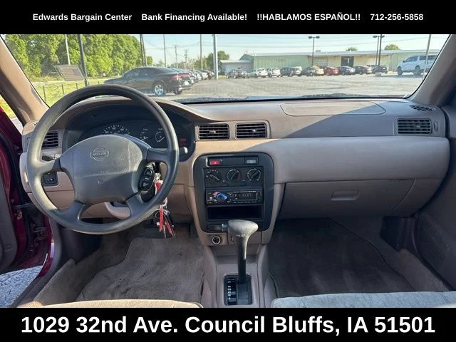 Used 1996 Red Nissan GXE image 11