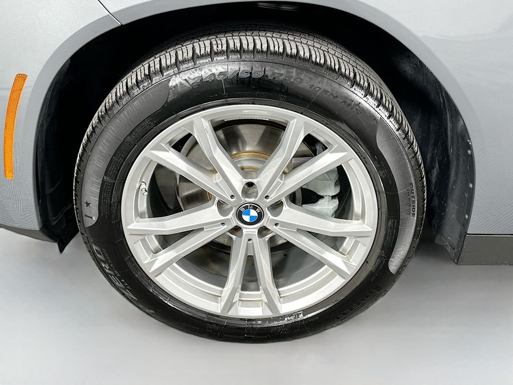 Used 2025 Skyscraper Grey Metallic BMW 30 xDrive image 30