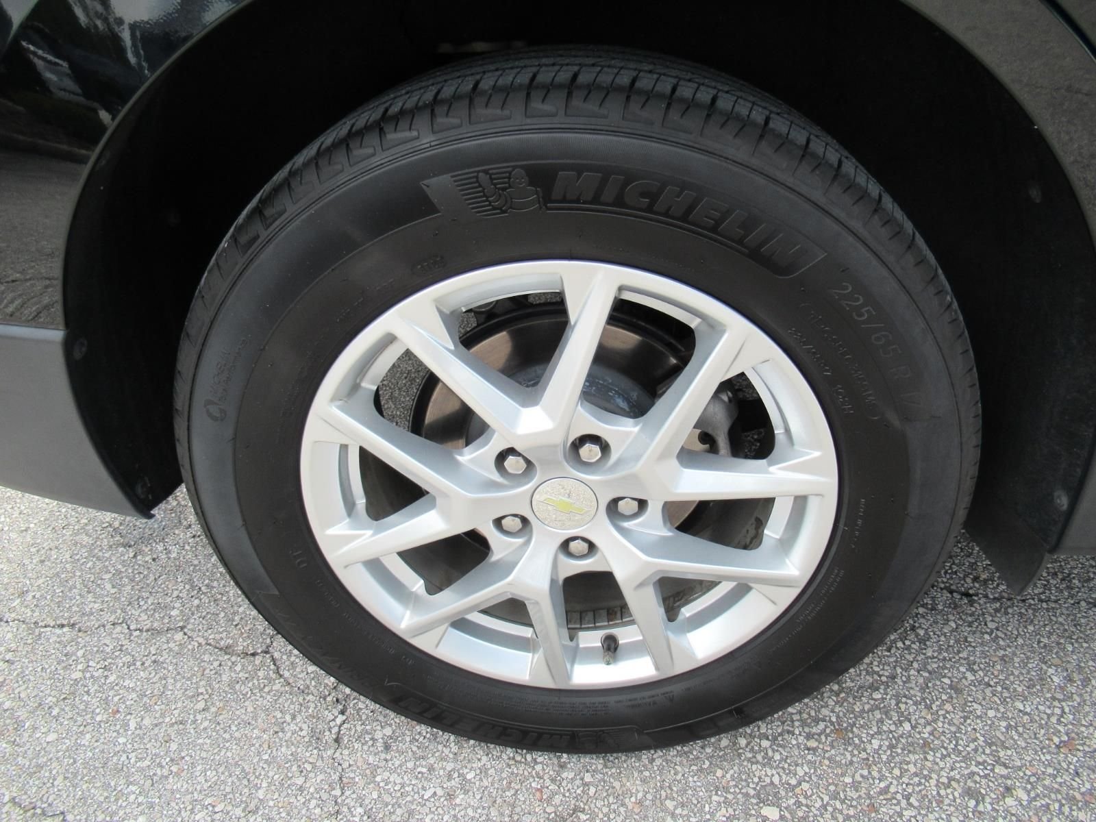 Used 2022 Black Chevrolet LT image 8