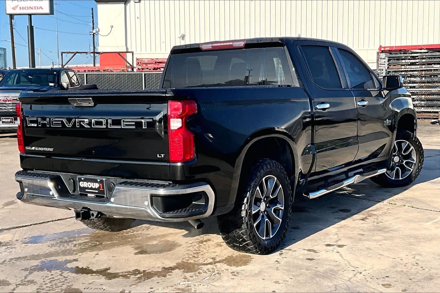 Used 2021 Black Chevrolet LT image 13