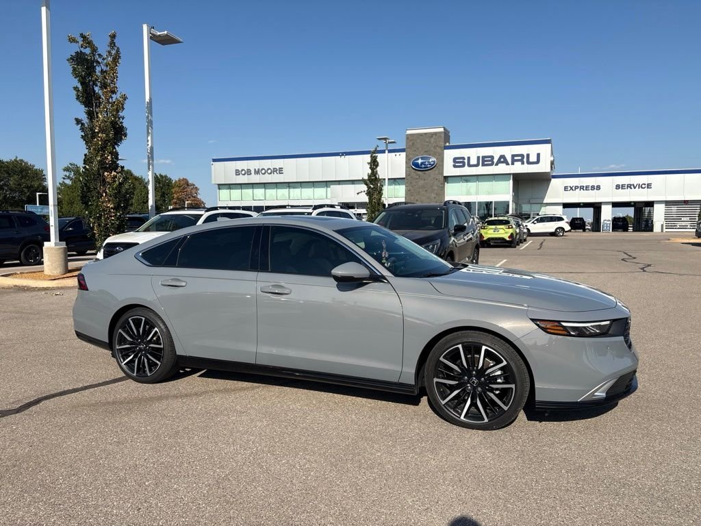 Used 2025 Gray Honda Touring image 1