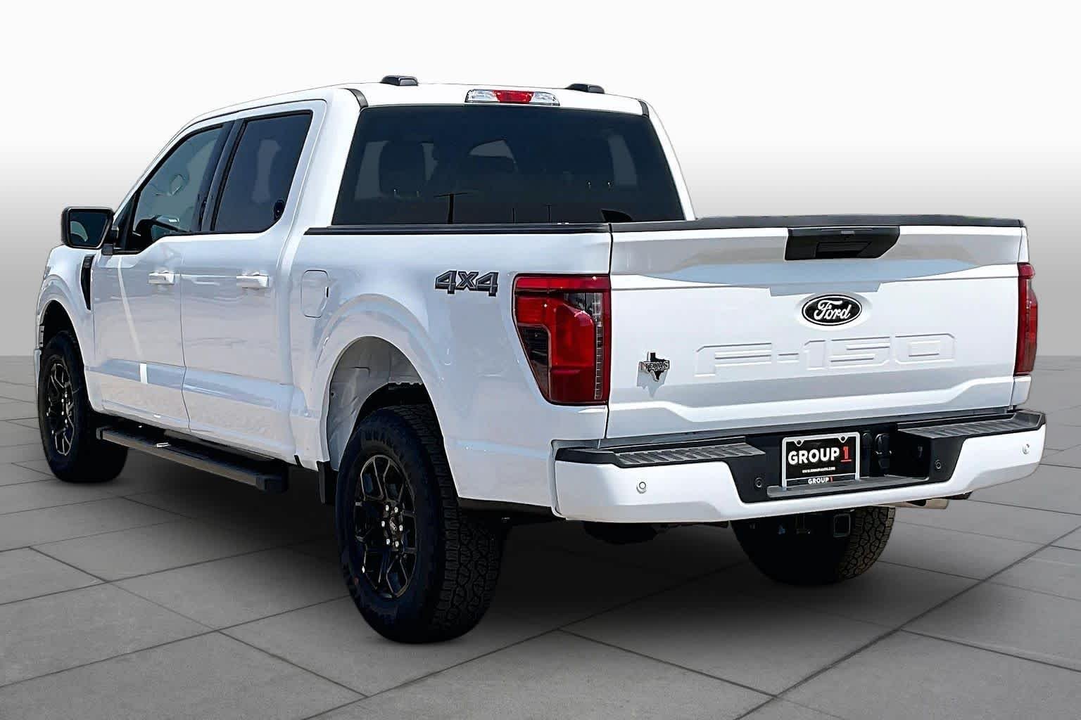 New 2026 Oxford White Ford XLT image 12