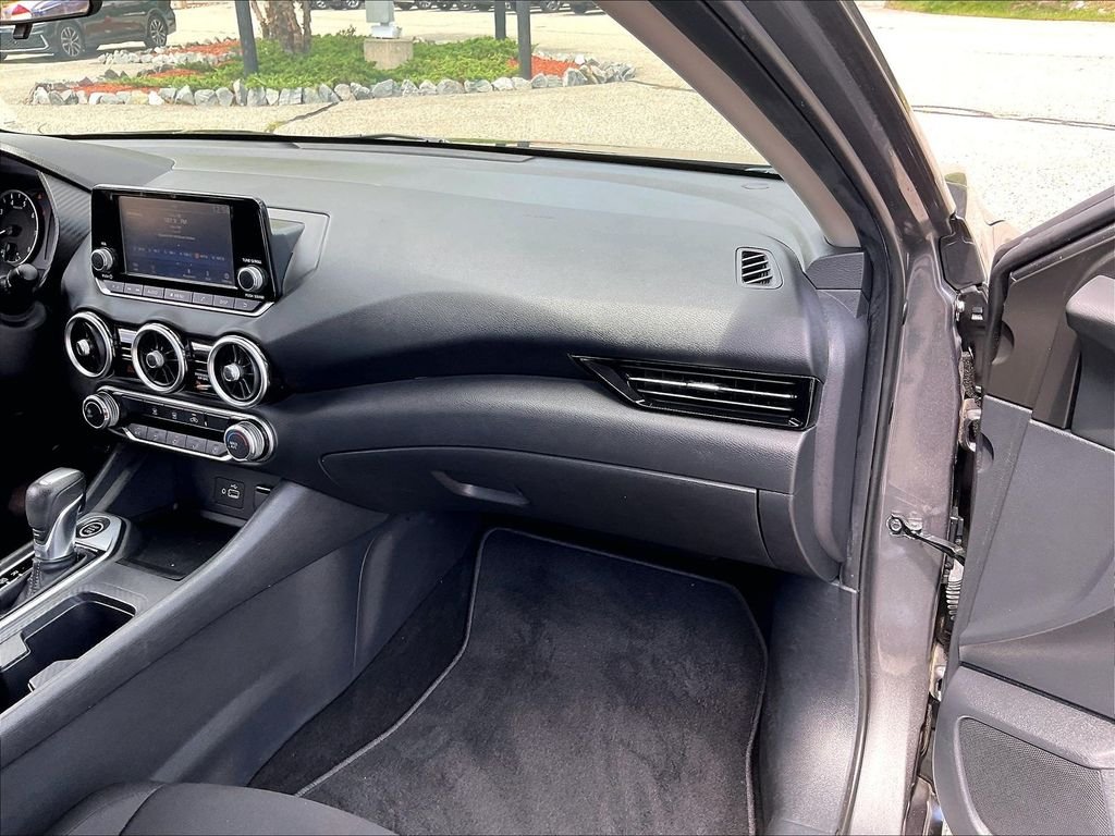 Used 2020 Gray Nissan S image 13