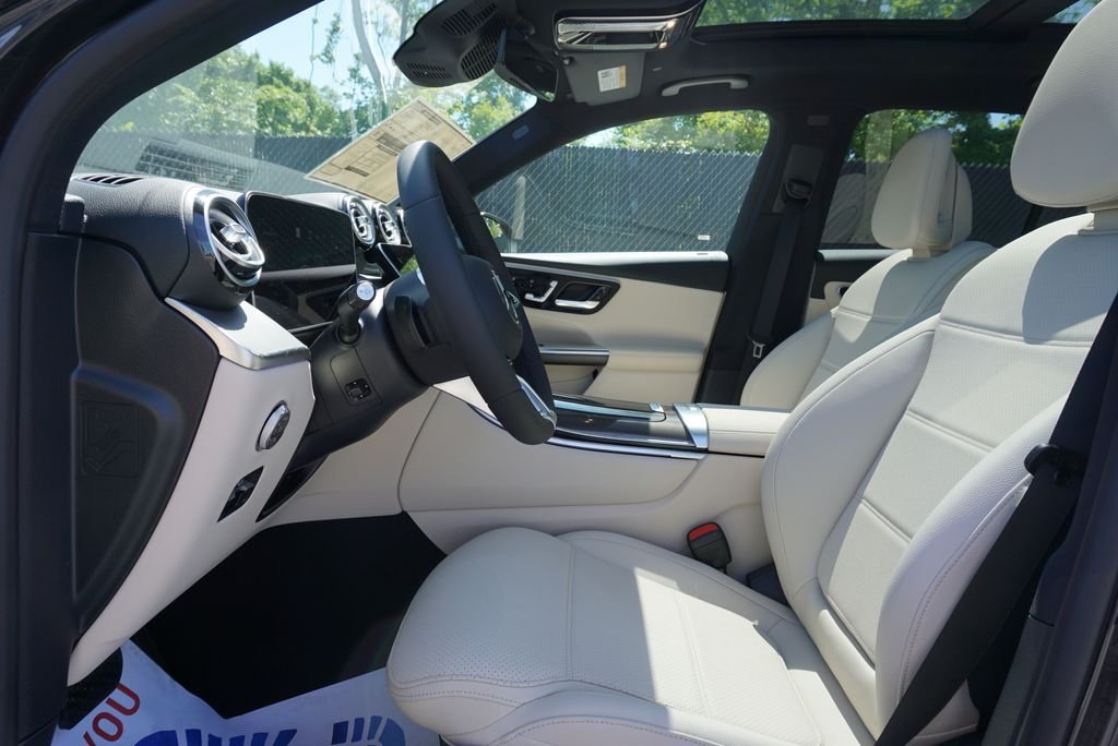 New 2026 Graphite Grey Metallic Mercedes-Benz GLC 300 image 21