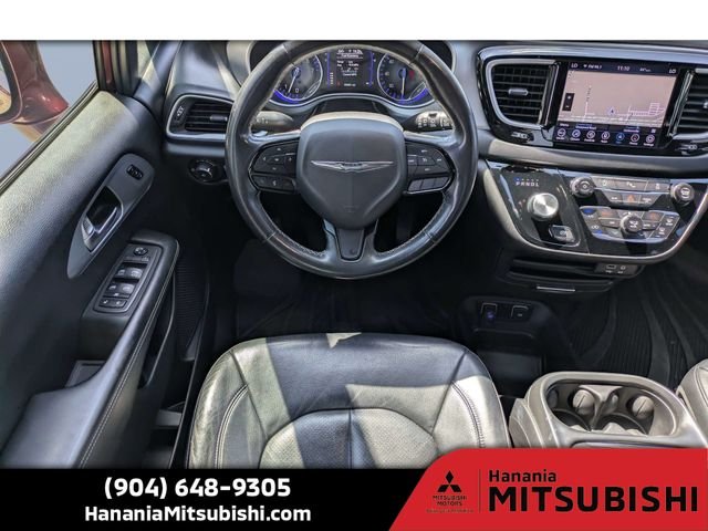 Used 2020 Red Chrysler Touring L image 17