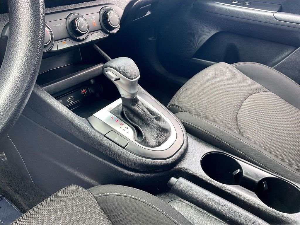 Used 2024 Steel Gray Kia LXS image 19